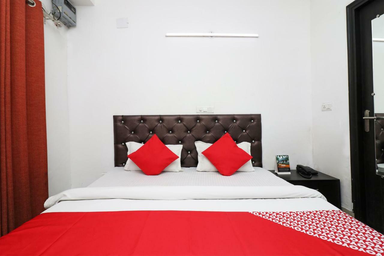 Oyo 23668 Hotel The Hridhaan Regency Rāi Dış mekan fotoğraf
