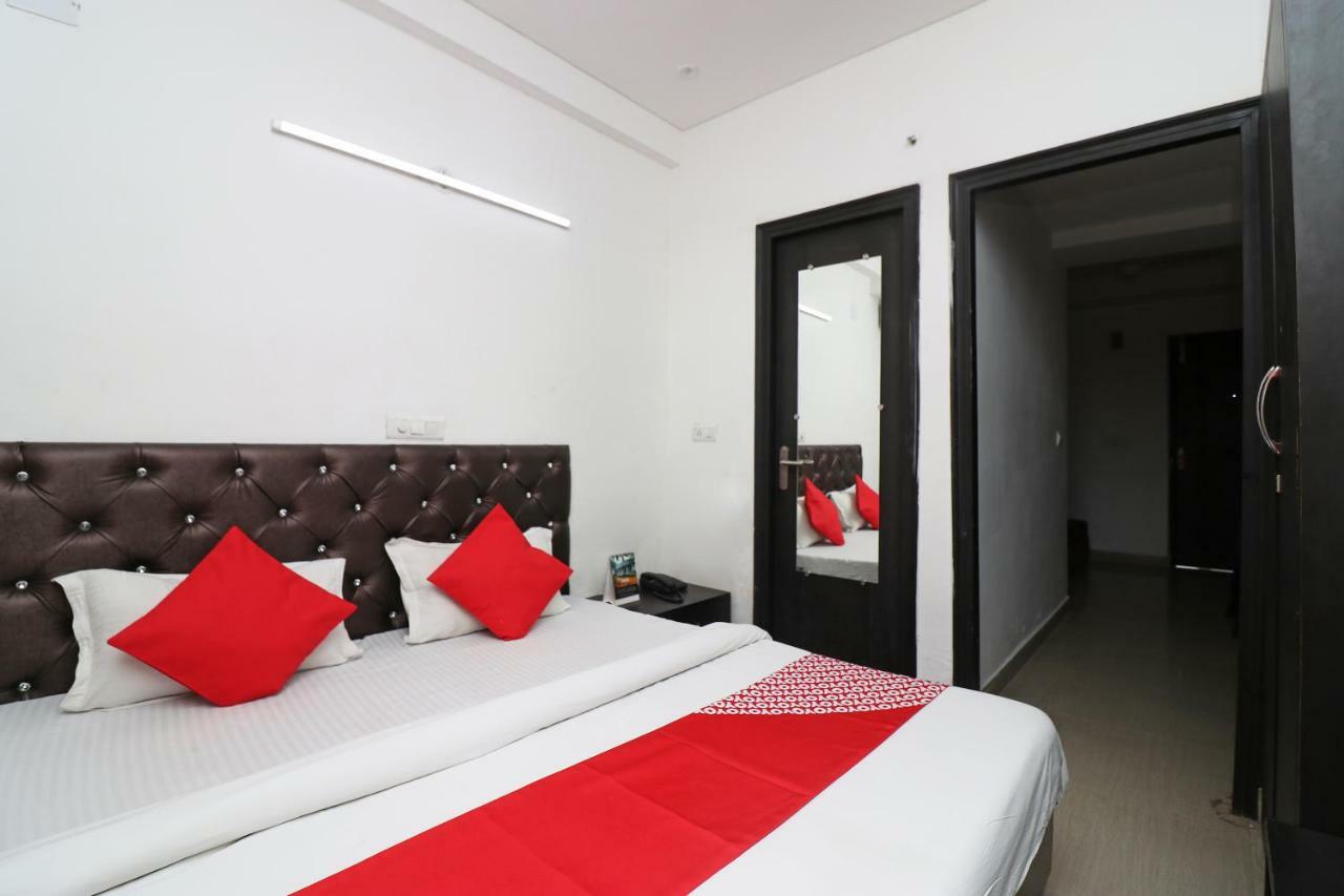 Oyo 23668 Hotel The Hridhaan Regency Rāi Dış mekan fotoğraf